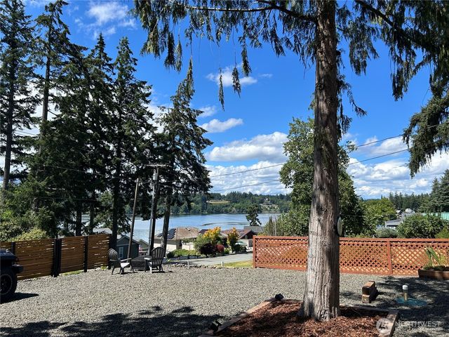 10138 Steamboat Island Road NW, Olympia, WA 98502
