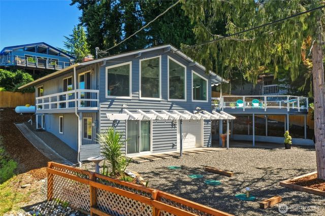10138 Steamboat Island Road NW, Olympia, WA 98502