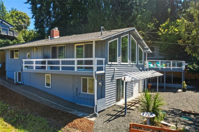 10138 Steamboat Island Road NW, Olympia, WA 98502