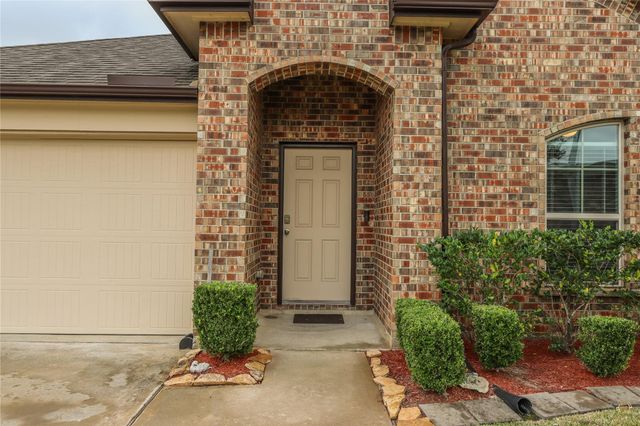 61 Rodeo Crest Drive, Manvel, TX 77578