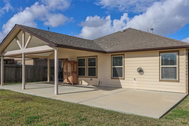 61 Rodeo Crest Drive, Manvel, TX 77578