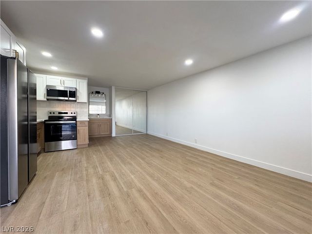 4600 University Center Drive 93, Las Vegas, NV 89119