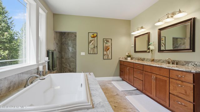 18152 N Reservoir RD, Rathdrum, ID 83858