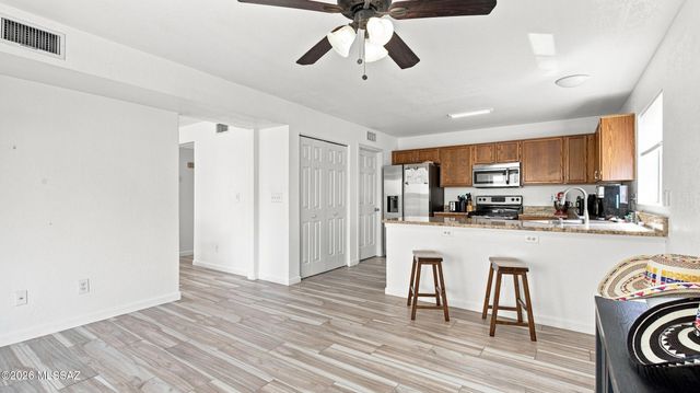 9951 N Stageline Trail, Tucson, AZ 85742