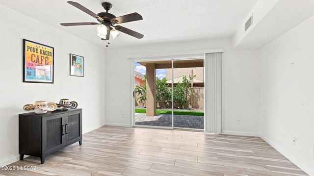 9951 N Stageline Trail, Tucson, AZ 85742