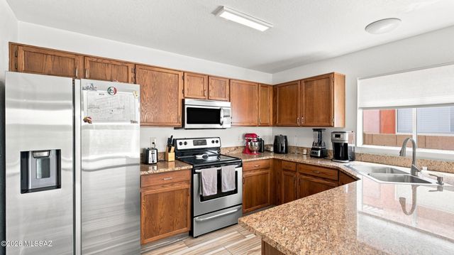 9951 N Stageline Trail, Tucson, AZ 85742