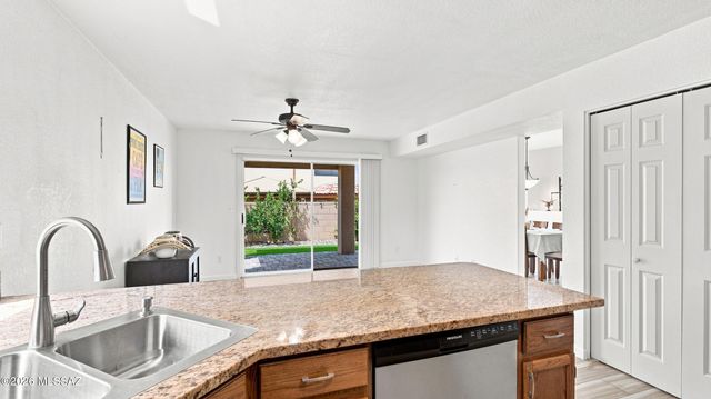 9951 N Stageline Trail, Tucson, AZ 85742