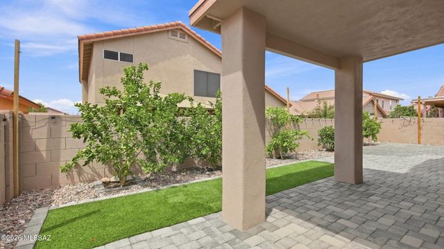 9951 N Stageline Trail, Tucson, AZ 85742