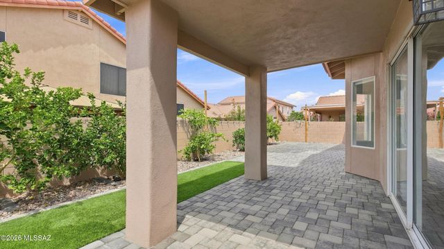 9951 N Stageline Trail, Tucson, AZ 85742