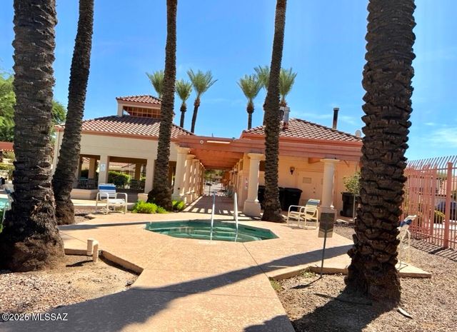 9951 N Stageline Trail, Tucson, AZ 85742