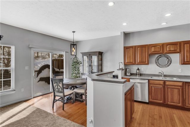 112 Southern Valley Ct, Adams Twp, PA 16046