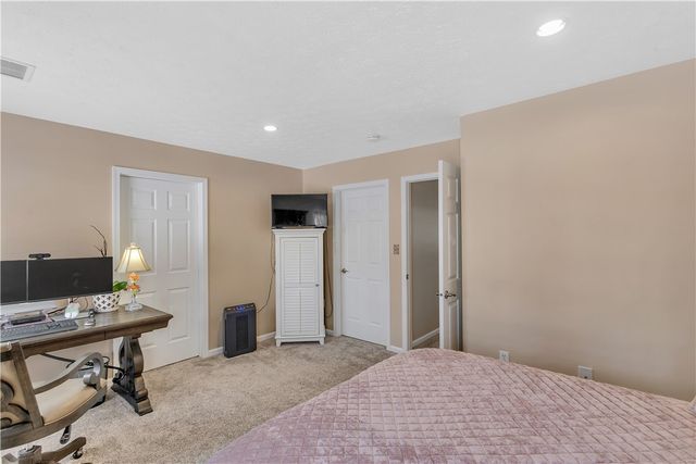 112 Southern Valley Ct, Adams Twp, PA 16046