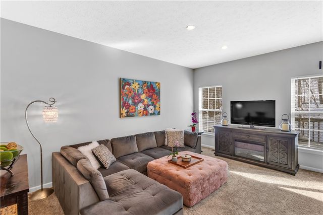 112 Southern Valley Ct, Adams Twp, PA 16046