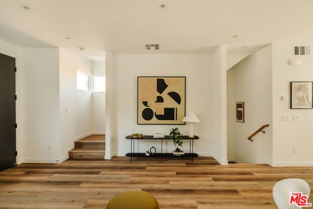 3859 N Riley Lane, Los Angeles, CA 90065