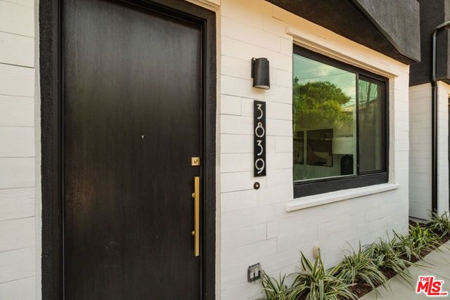 3859 N Riley Lane, Los Angeles, CA 90065