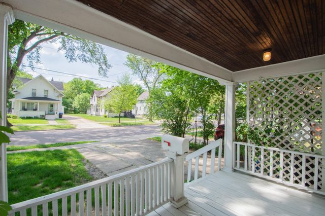 1007 11th Street N, Fargo, ND 58102