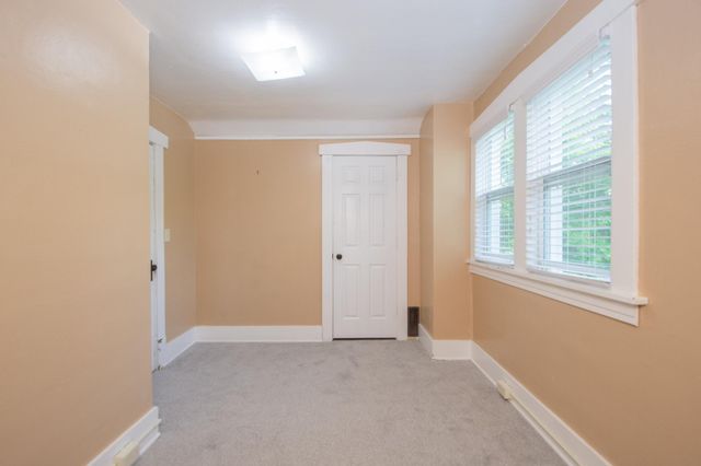1007 11th Street N, Fargo, ND 58102