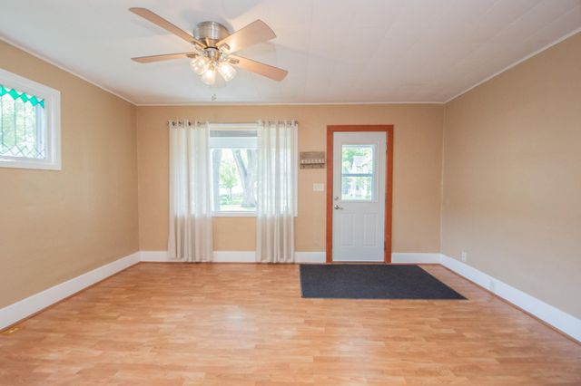 1007 11th Street N, Fargo, ND 58102