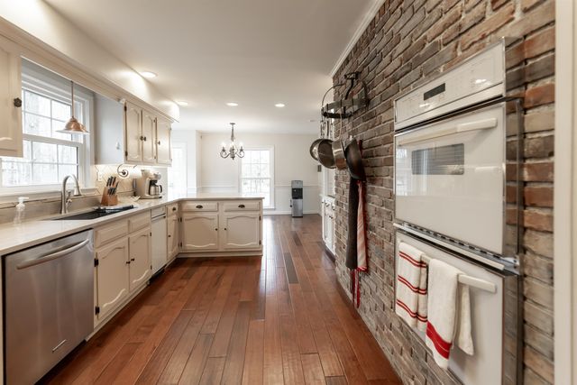 8441 DOGWOOD RD, Germantown, TN 38139