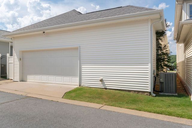 125 Melville Dr, Maumelle, AR 72113