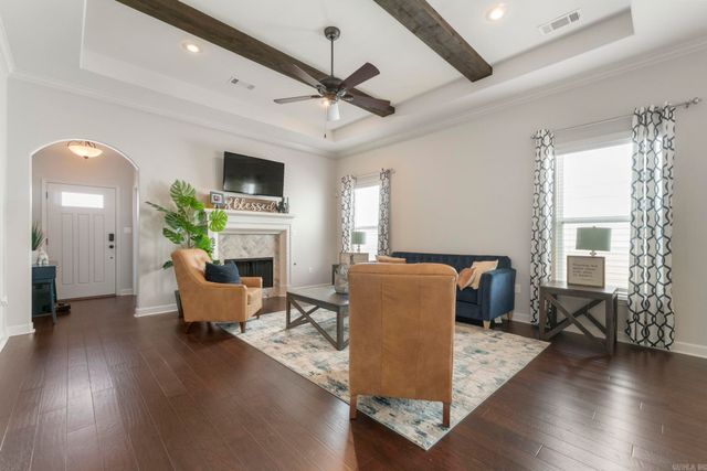 125 Melville Dr, Maumelle, AR 72113