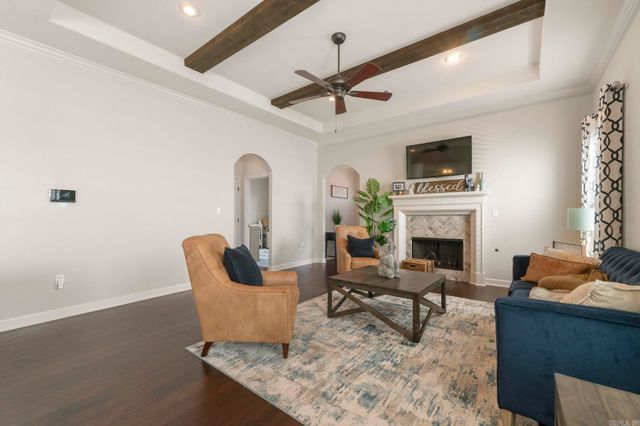 125 Melville Dr, Maumelle, AR 72113