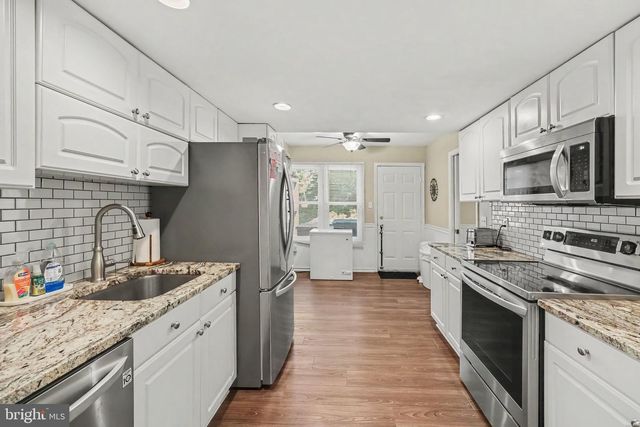 6309 STANFORD CT, Mechanicsburg, PA 17050