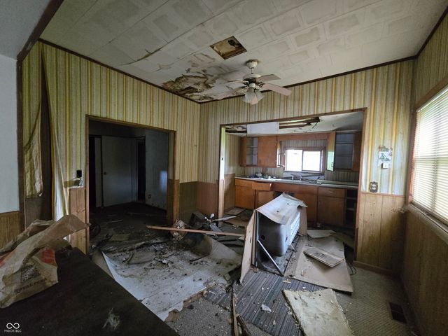 2703 Main Street, Anderson, IN 46016