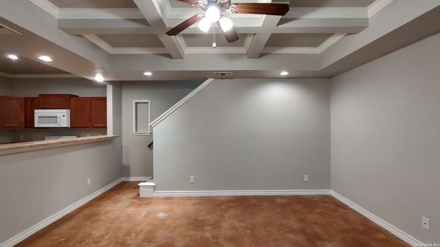 5003 Summit Wood Apt 4, San Antonio, TX 78229