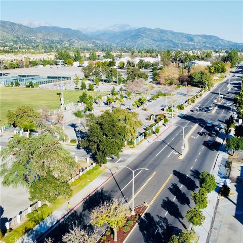 624 N Pasadena, Azusa, CA 91702
