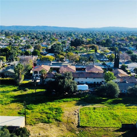 624 N Pasadena, Azusa, CA 91702