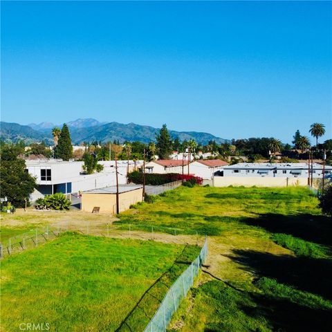 624 N Pasadena, Azusa, CA 91702