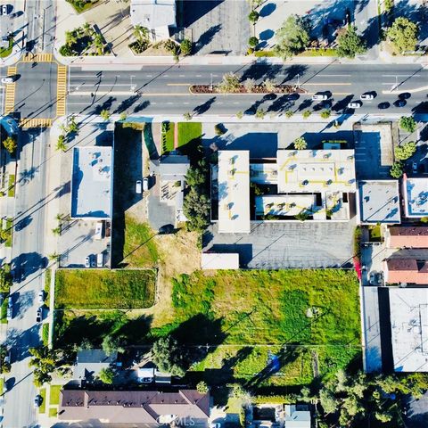 624 N Pasadena, Azusa, CA 91702