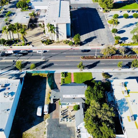 624 N Pasadena, Azusa, CA 91702