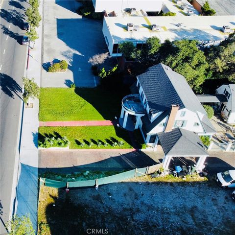 624 N Pasadena, Azusa, CA 91702