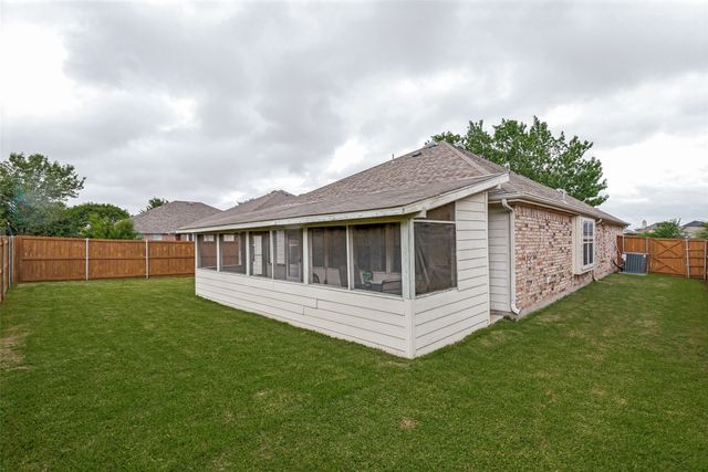 4305 Ridgewood Road, Melissa, TX 75454