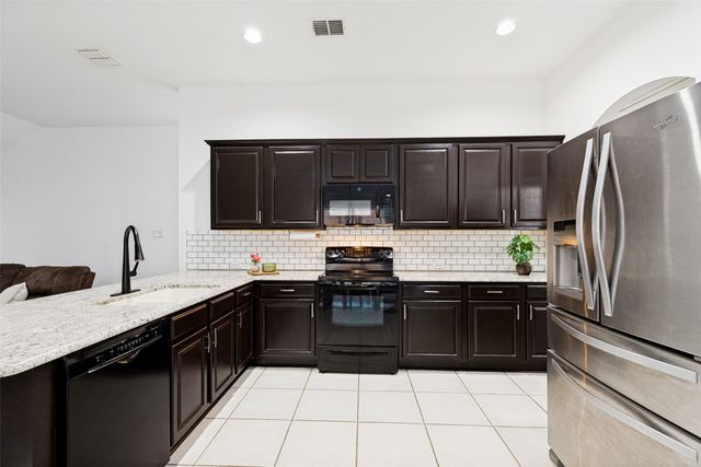4305 Ridgewood Road, Melissa, TX 75454