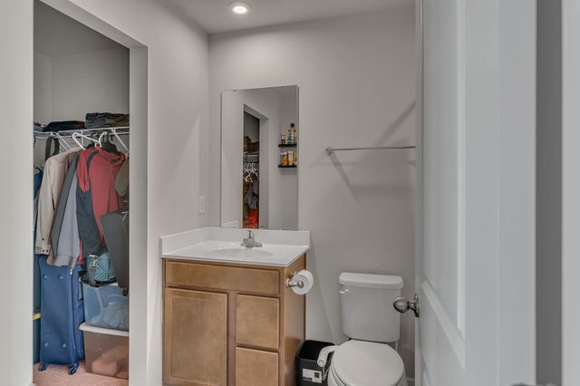 2757 Thornton Grove Blvd Apt 102, Nashville, TN 37207