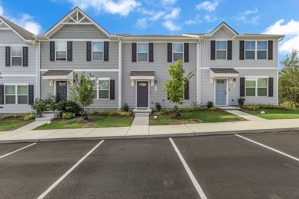 2757 Thornton Grove Blvd Apt 102, Nashville, TN 37207