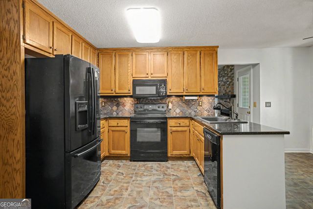87 Tremont Street, Sharpsburg, GA 30277