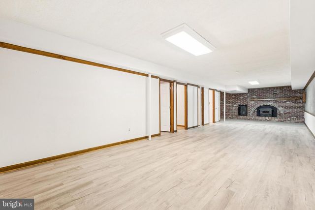 10664 DEACON RD, White Plains, MD 20695