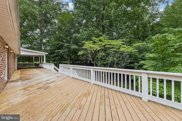10664 DEACON RD, White Plains, MD 20695