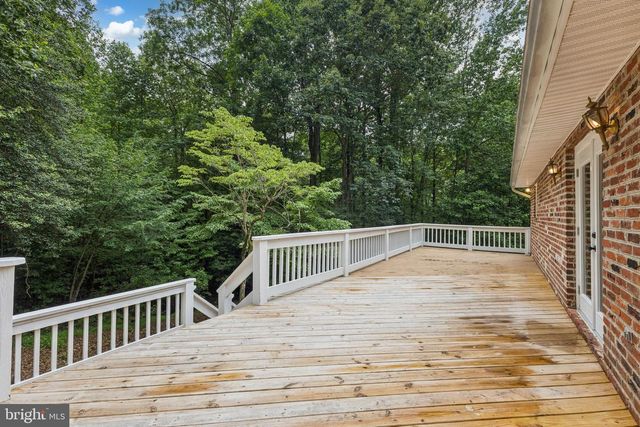10664 DEACON RD, White Plains, MD 20695