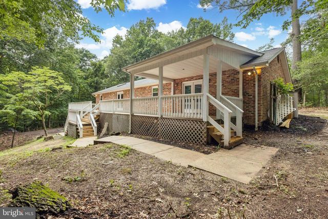 10664 DEACON RD, White Plains, MD 20695