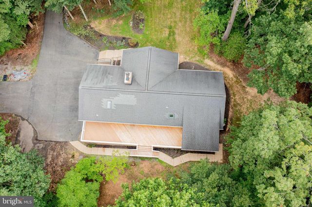 10664 DEACON RD, White Plains, MD 20695