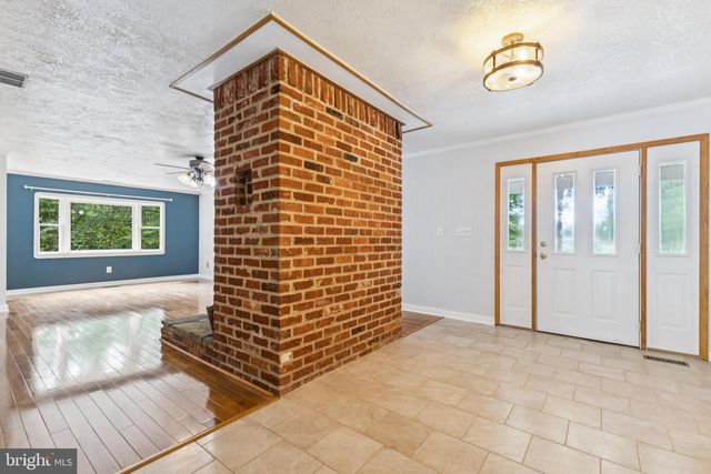 10664 DEACON RD, White Plains, MD 20695