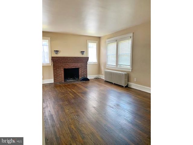 323 COLUMBIA AVE, Dover, DE 19904