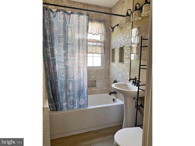 323 COLUMBIA AVE, Dover, DE 19904