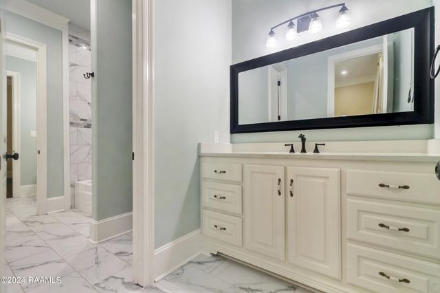 701 Louis Arceneaux Road, Lafayette, LA 70507