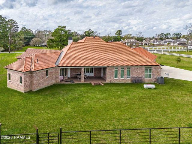 701 Louis Arceneaux Road, Lafayette, LA 70507